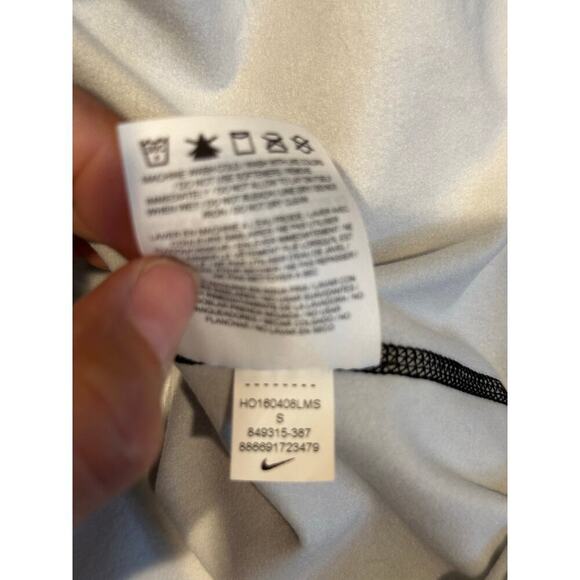 Nike Women's Multicolored Pro Dri-Fit Half-Zip Pullover Shirt Size Small running - Picture 3 of 4